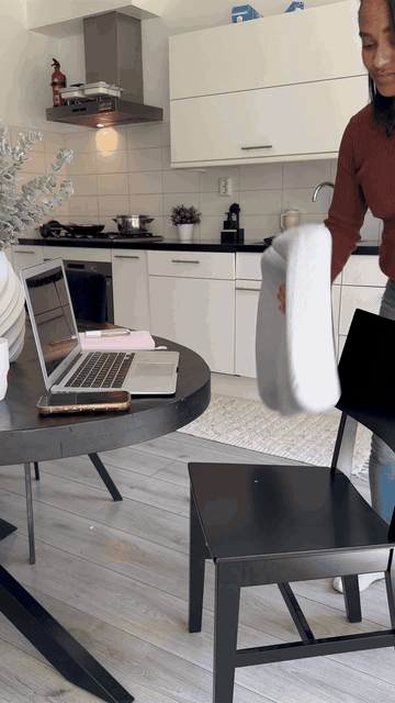 Customer using Cloud Seat Cushion 2